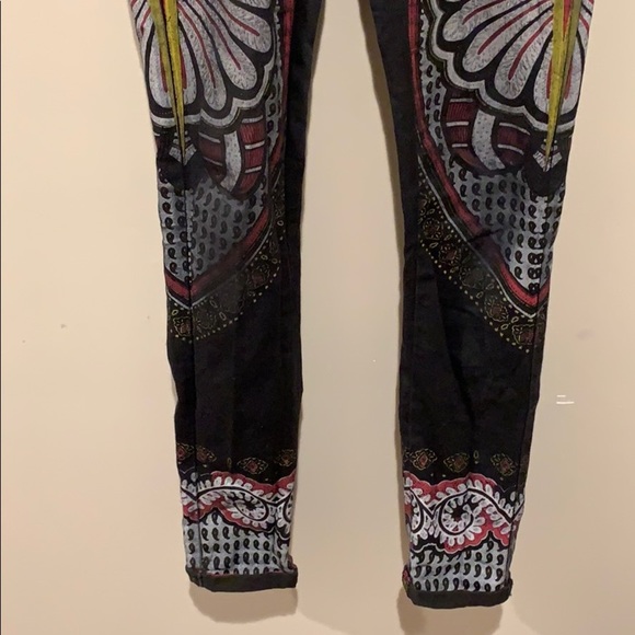 Topshop “Leigh” Black Mandala Jeans - Women’s Size 26 - Picture 5 of 9